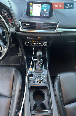 Хэтчбек Mazda 3 2018 в 