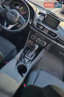 Седан Mazda 3 2016 в 