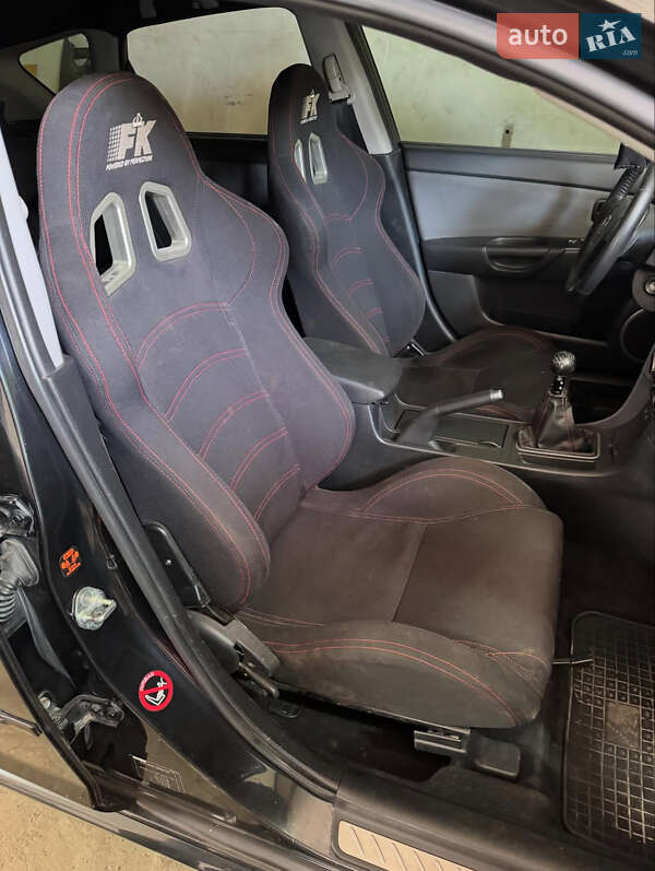 Хэтчбек Mazda 3 2007 в Херсоне фото 9 Хэтчбек Mazda 3 2007 в Херсоне