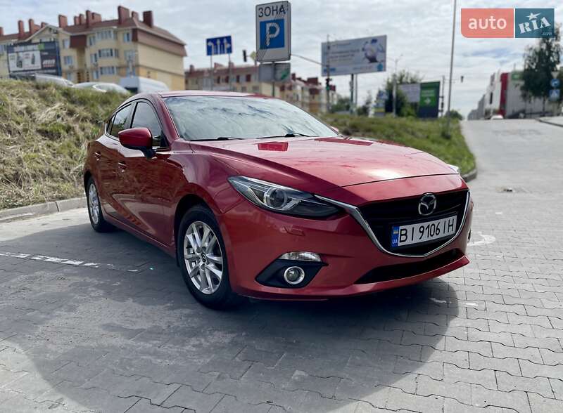 Хэтчбек Mazda 3 2013 в 
