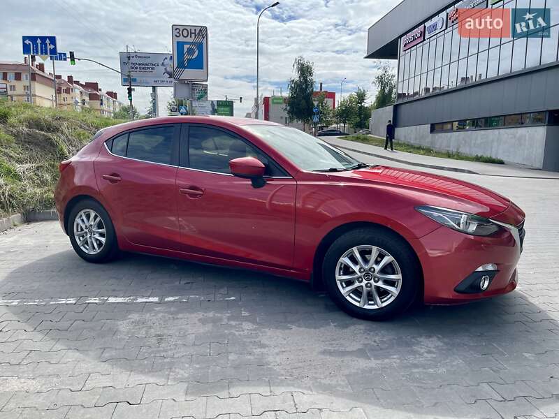 Хэтчбек Mazda 3 2013 в Киеве