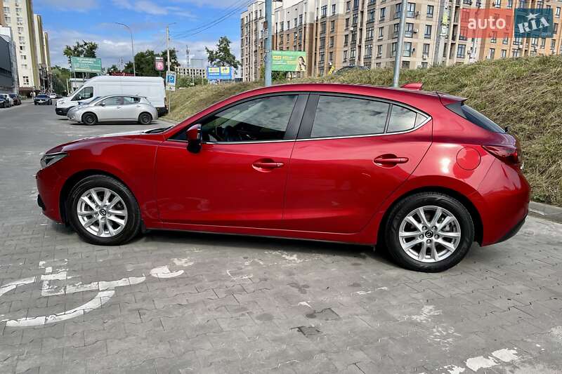 Хэтчбек Mazda 3 2013 в Киеве