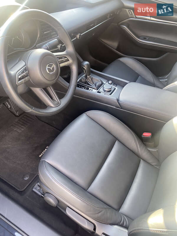 Седан Mazda 3 2023 в Харькове