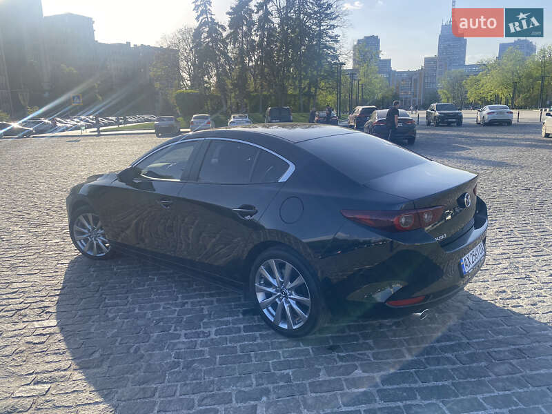 Седан Mazda 3 2023 в Харькове