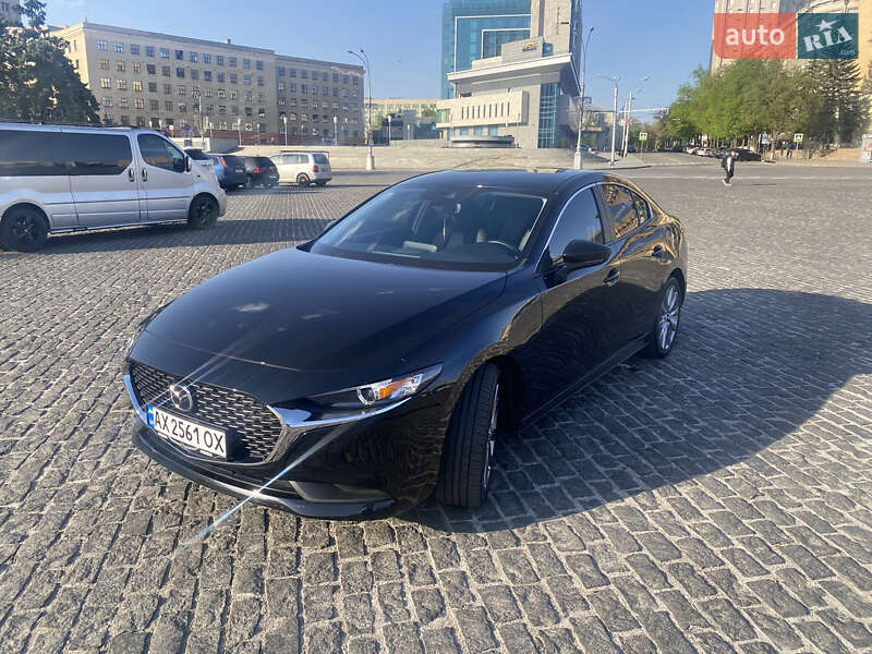 Седан Mazda 3 2023 в Харькове