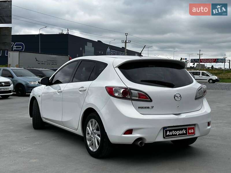 Хэтчбек Mazda 3 2012 в Львове