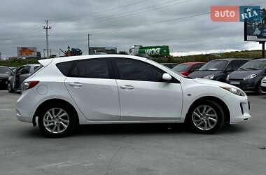 Хэтчбек Mazda 3 2012 в 