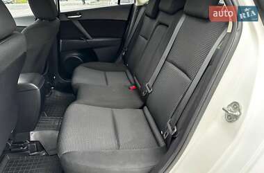 Хэтчбек Mazda 3 2012 в 