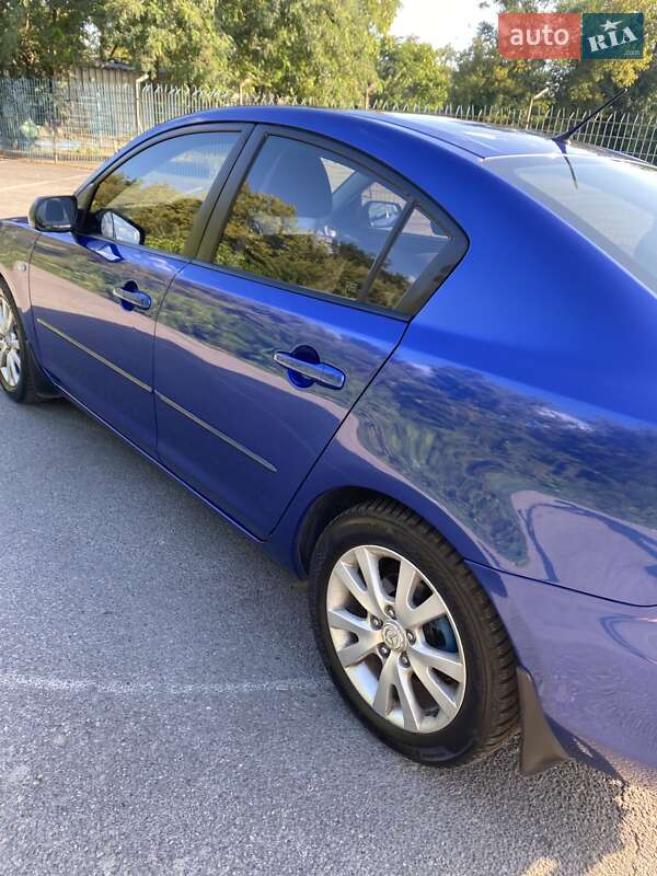 Седан Mazda 3 2007 в Дніпрі