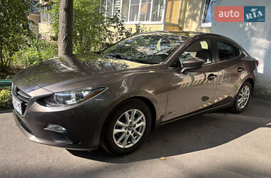 Седан Mazda 3 2016 в Киеве