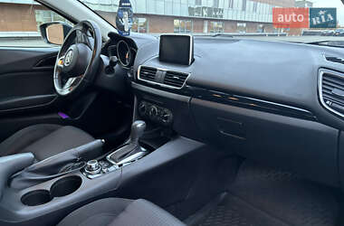 Седан Mazda 3 2016 в Києві