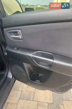 Седан Mazda 3 2006 в 