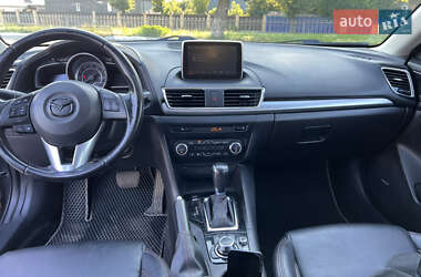 Хэтчбек Mazda 3 2015 в 