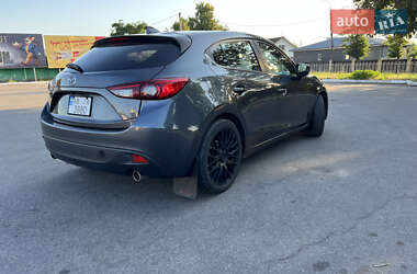 Хэтчбек Mazda 3 2015 в 
