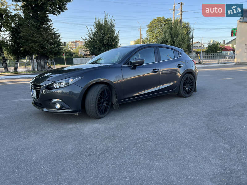 Хетчбек Mazda 3 2015 в Вінниці
