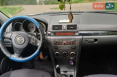 Хэтчбек Mazda 3 2006 в 
