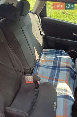 Хэтчбек Mazda 3 2006 в 