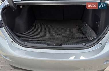 Седан Mazda 3 2016 в 