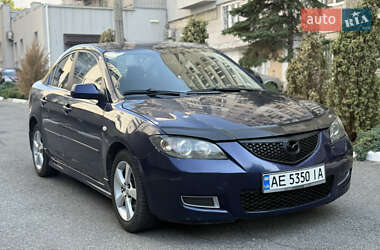Седан Mazda 3 2004 в Дніпрі