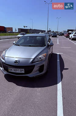 Седан Mazda 3 2012 в 