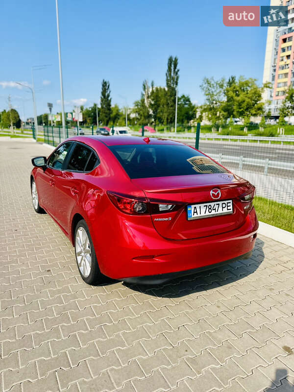 Седан Mazda 3 2016 в Киеве