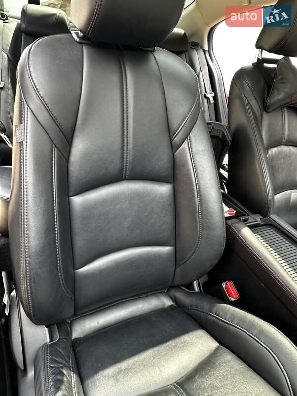 Седан Mazda 3 2016 в Киеве
