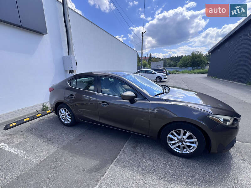 Седан Mazda 3 2015 в Києві