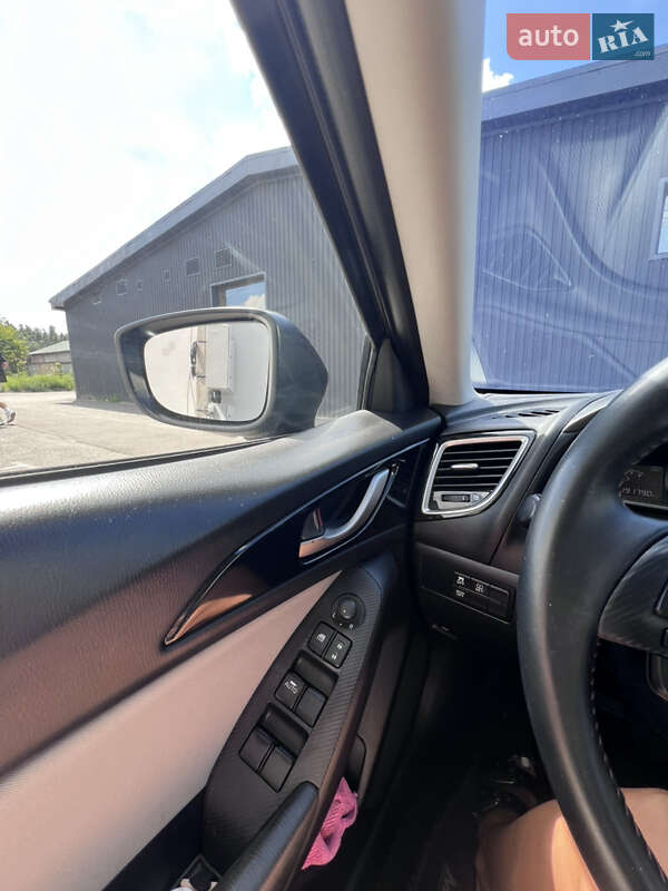 Седан Mazda 3 2015 в Києві