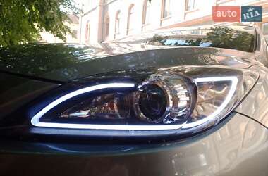 Хетчбек Mazda 3 2010 в Чернівцях