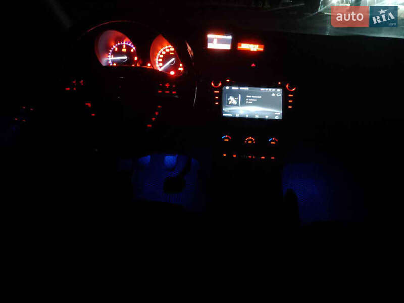 Хэтчбек Mazda 3 2010 в Черновцах фото 24 Хэтчбек Mazda 3 2010 в Черновцах