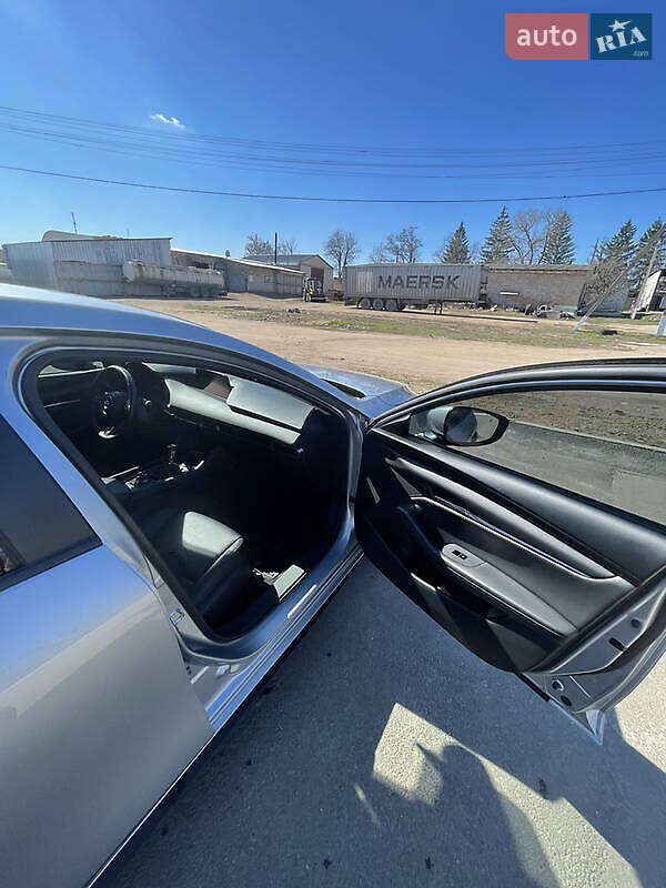 Седан Mazda 3 2020 в Киеве