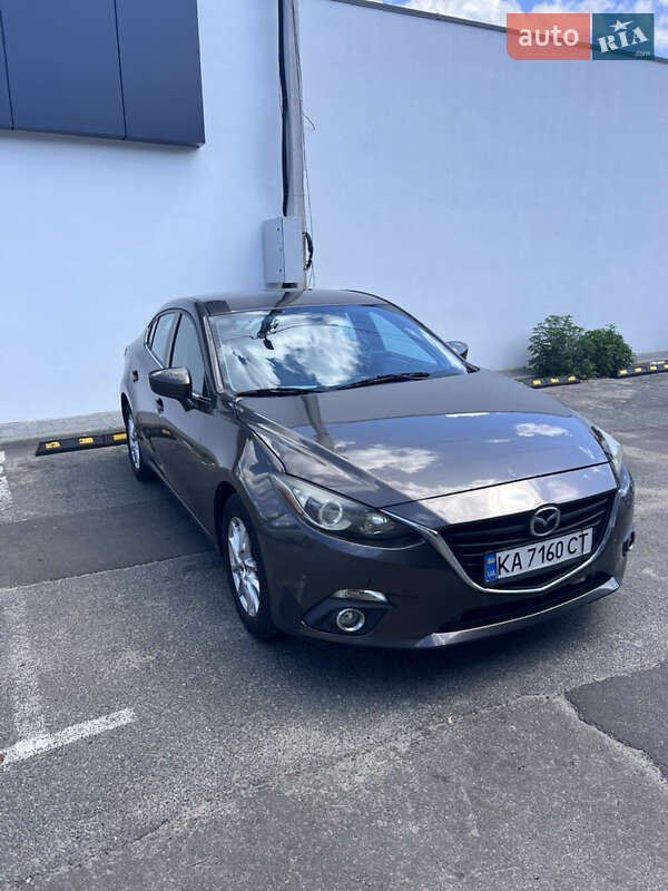 Седан Mazda 3 2015 в Києві