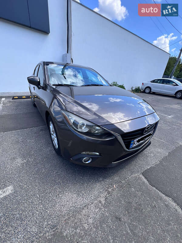Седан Mazda 3 2015 в Києві