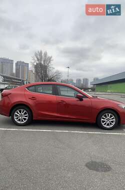 Седан Mazda 3 2015 в 