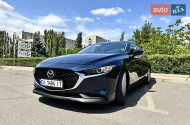 Седан Mazda 3 2019 в Южноукраїнську
