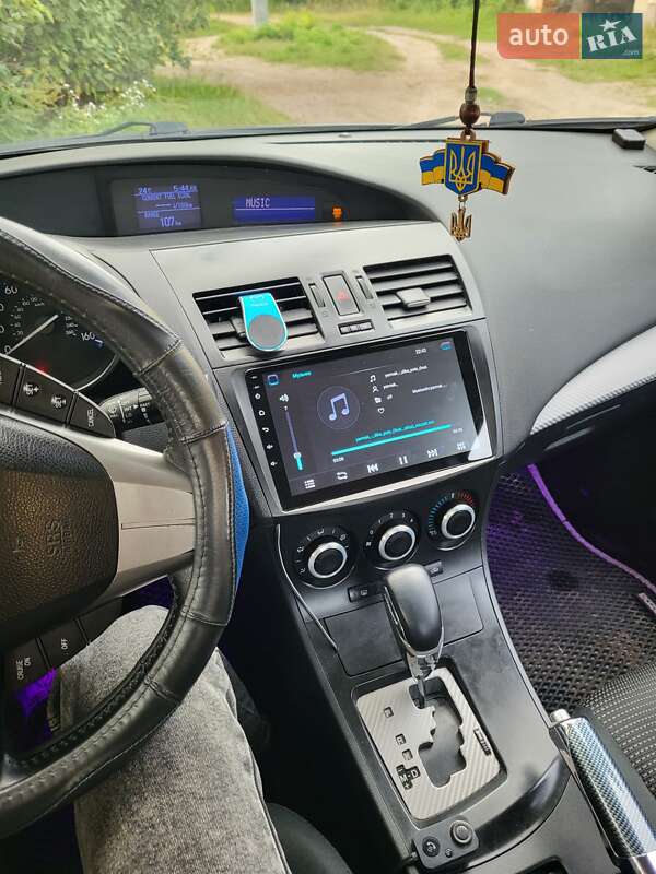 Седан Mazda 3 2012 в Коростене