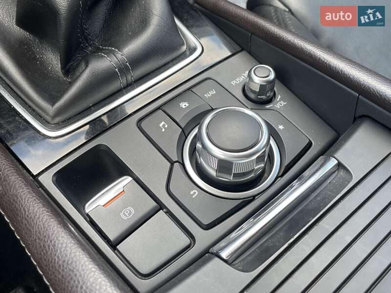 Седан Mazda 3 2018 в Днепре