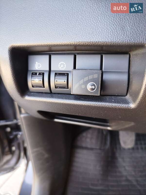 Хэтчбек Mazda 3 2005 в Черновцах
