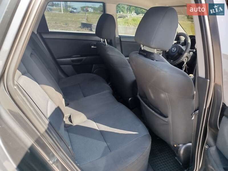 Хэтчбек Mazda 3 2005 в Черновцах