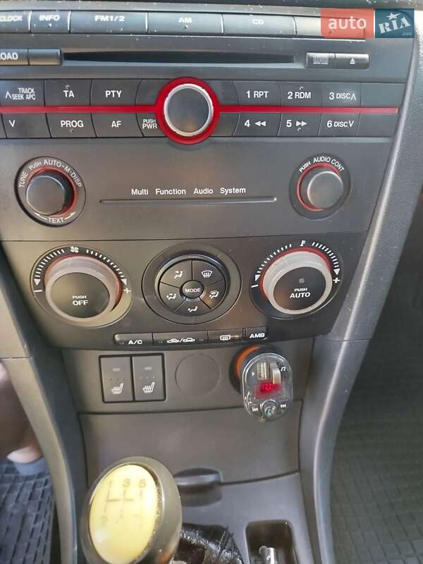 Хэтчбек Mazda 3 2005 в Черновцах