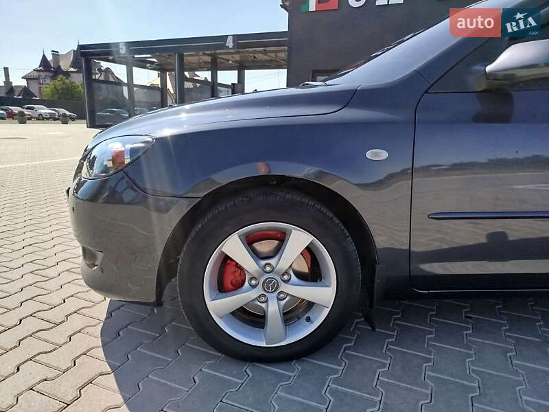 Хэтчбек Mazda 3 2005 в Черновцах