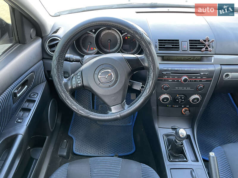 Хэтчбек Mazda 3 2005 в Полтаве