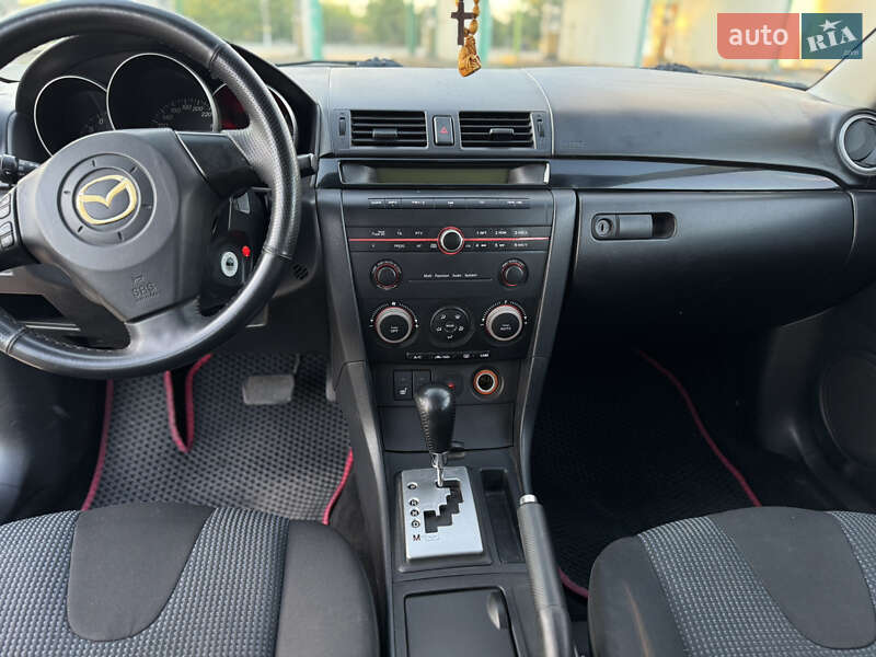 Хэтчбек Mazda 3 2004 в Кропивницком