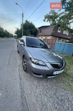 Седан Mazda 3 2004 в Черкассах
