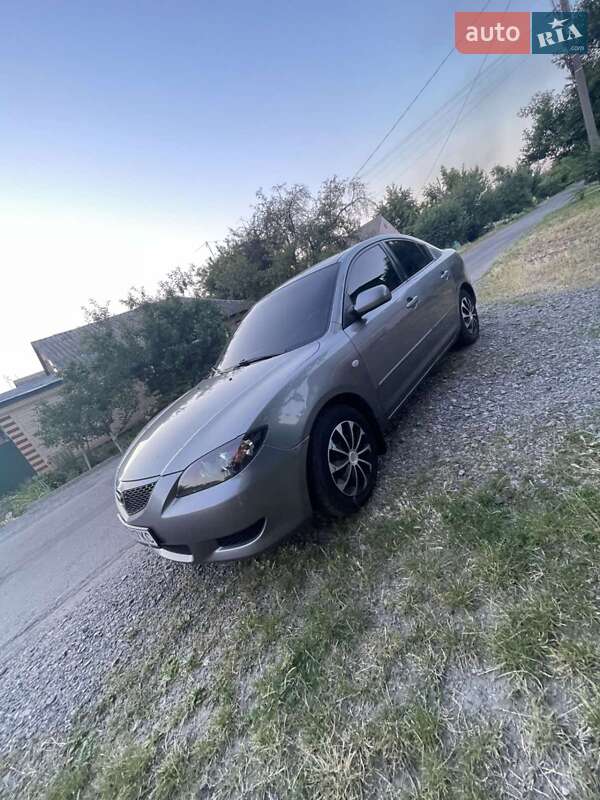 Седан Mazda 3 2004 в Черкассах