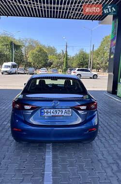 Седан Mazda 3 2018 в 