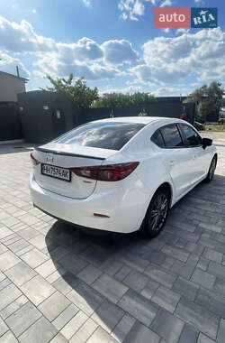 Седан Mazda 3 2014 в 