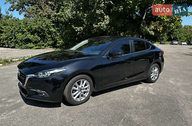 Седан Mazda 3 2017 в Киеве