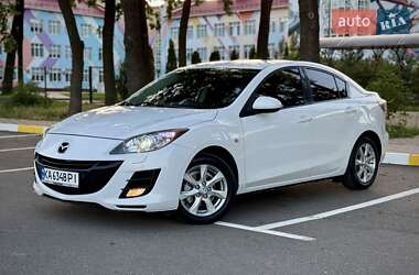 Седан Mazda 3 2010 в Киеве
