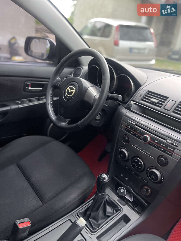 Седан Mazda 3 2007 в Самборе